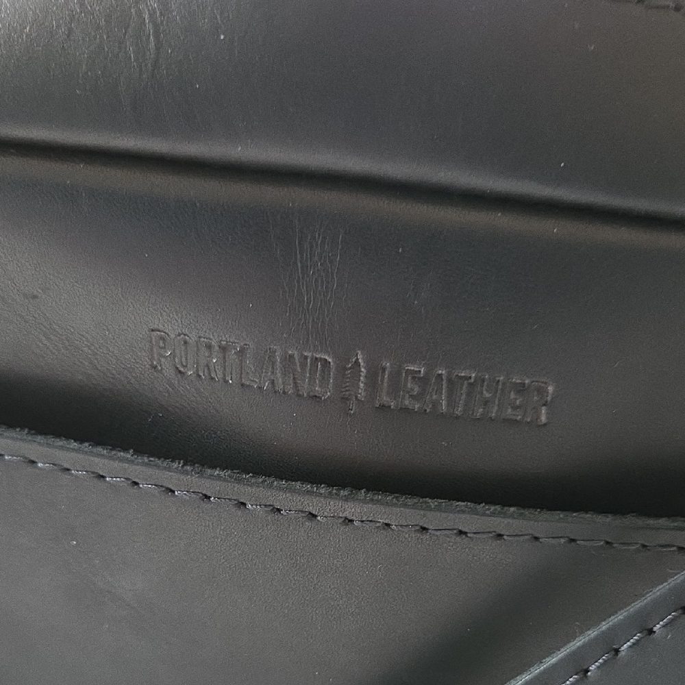 Portland Leather Large Camera Purse - Picture 4 of 5